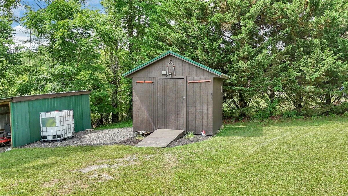 161 Oak View LN - Photo 58