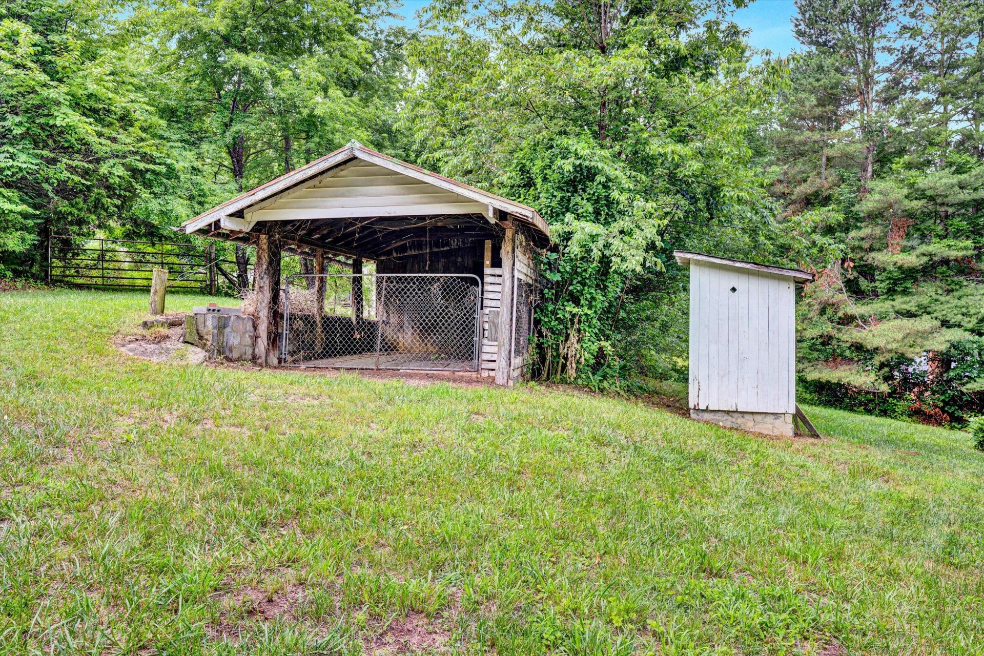 5951 Roanoke RD - Photo 39