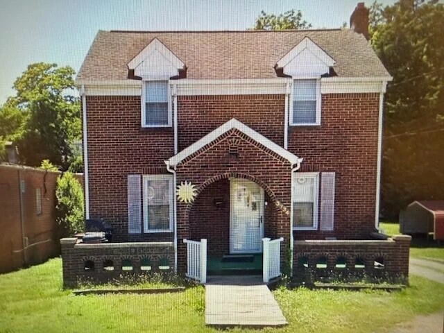 3734 Williamson RD - Photo 2