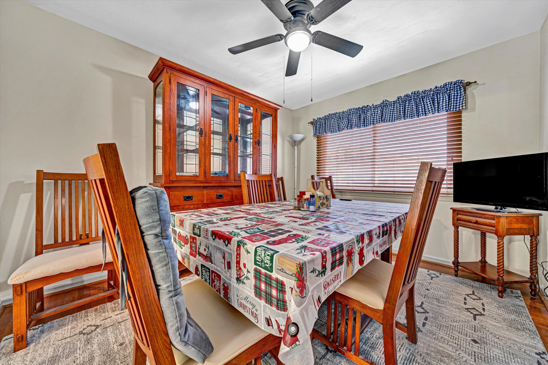 1124 Pedigo LN - Photo 7