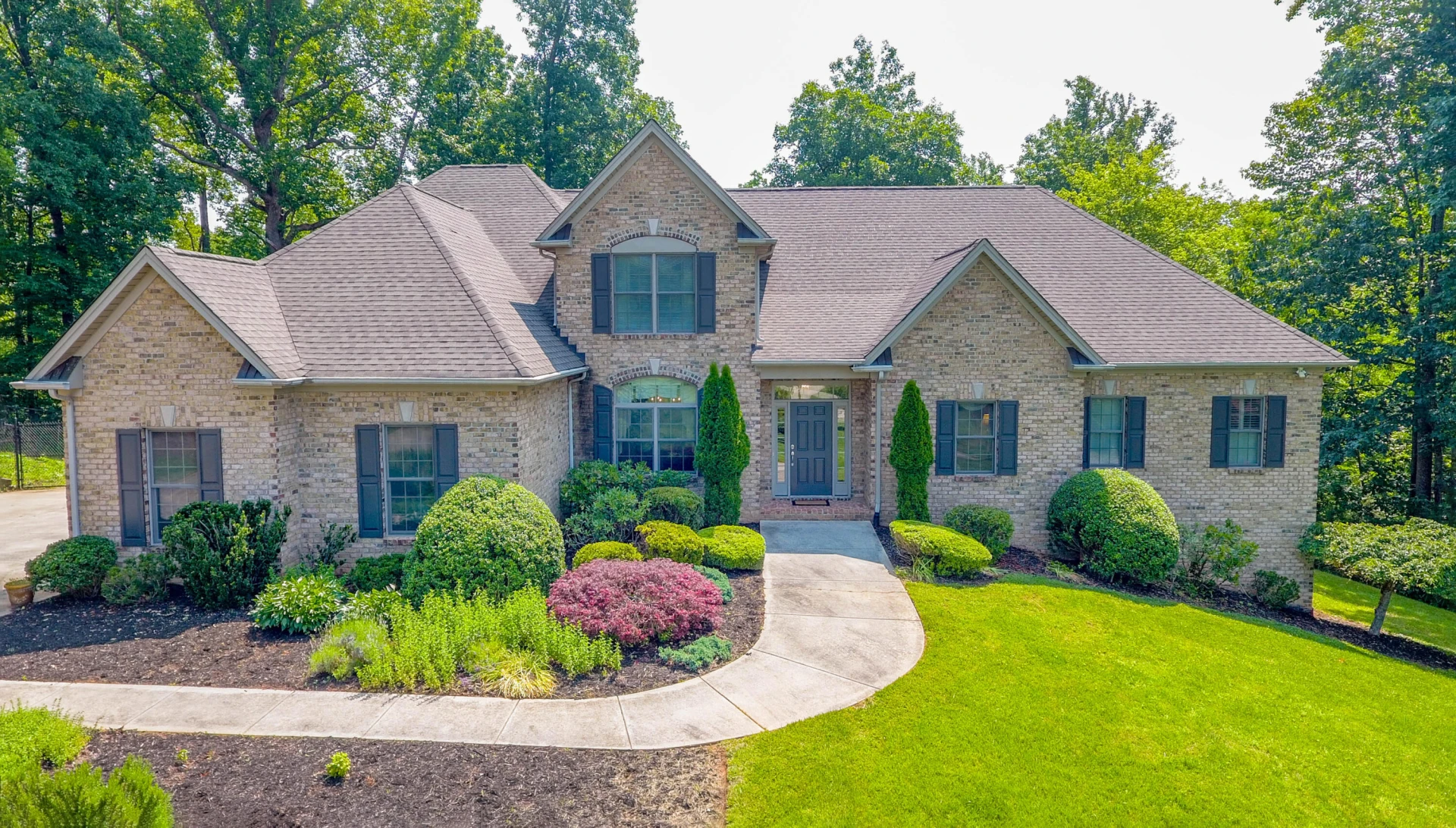 323 Hayfield DR