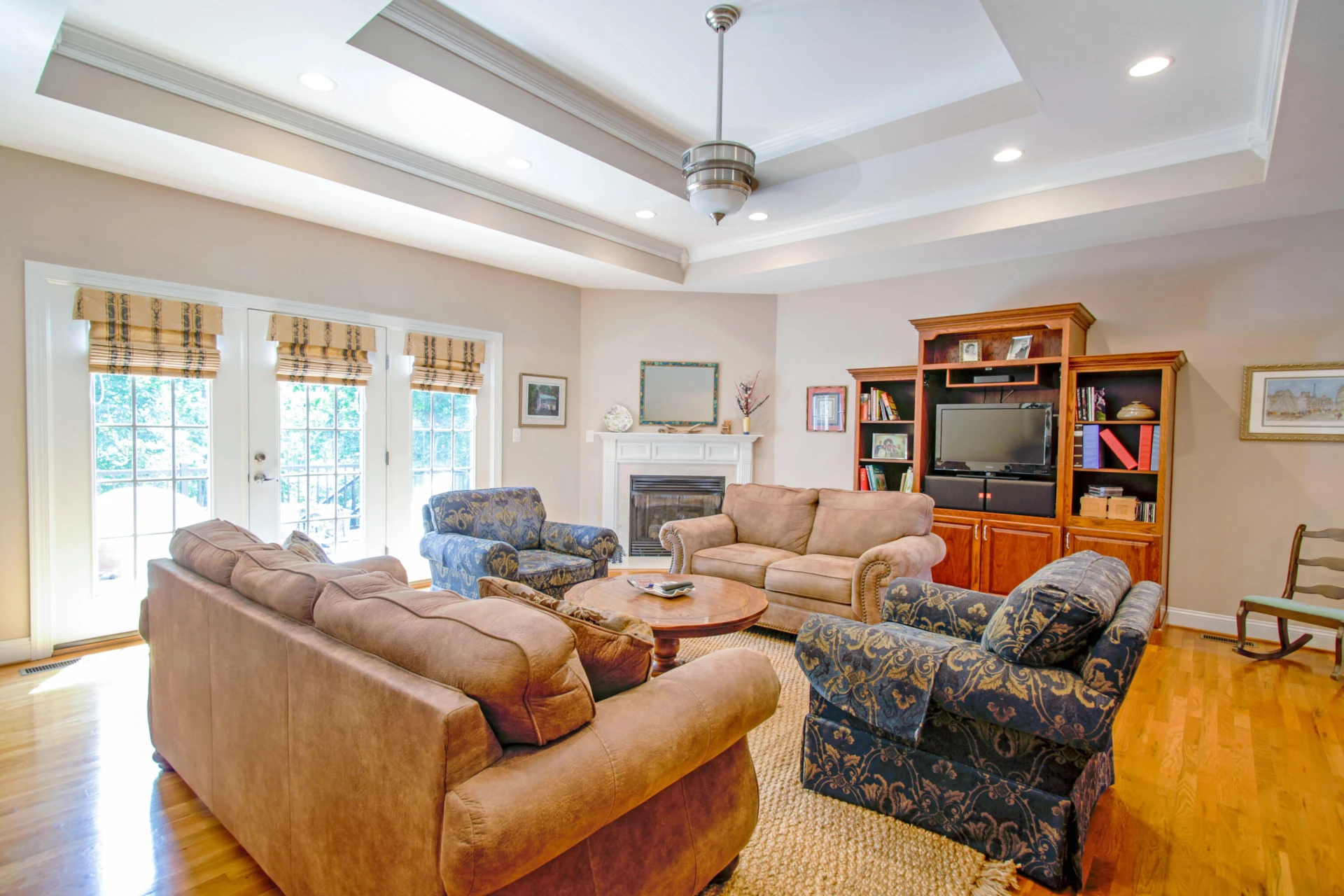 323 Hayfield DR - Photo 14