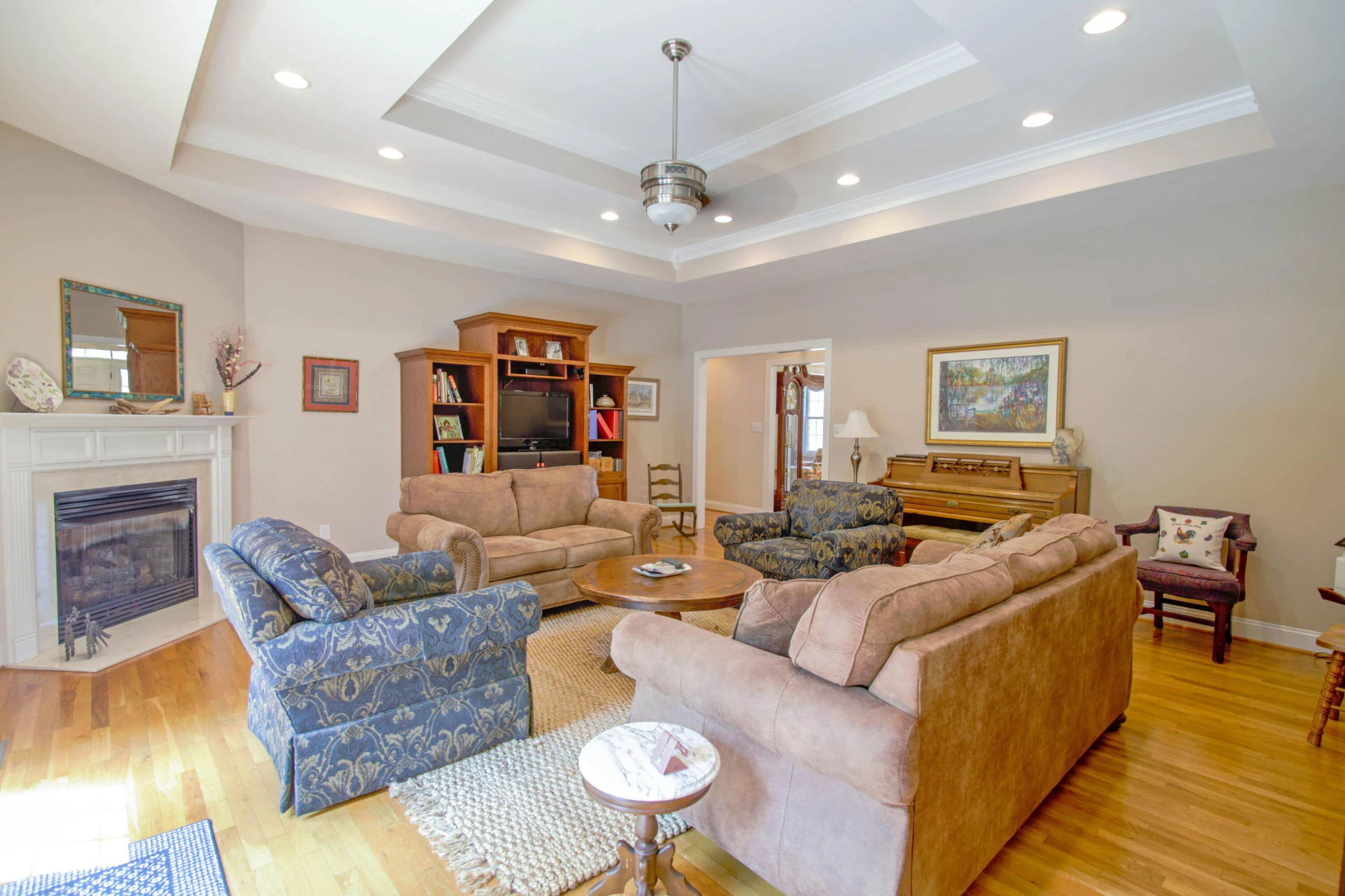 323 Hayfield DR - Photo 15