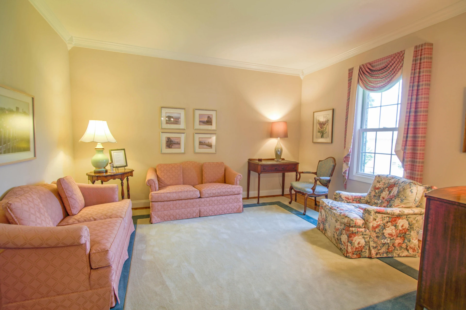 323 Hayfield DR - Photo 5