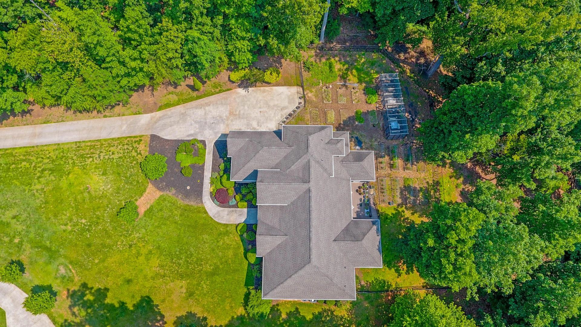 323 Hayfield DR - Photo 86