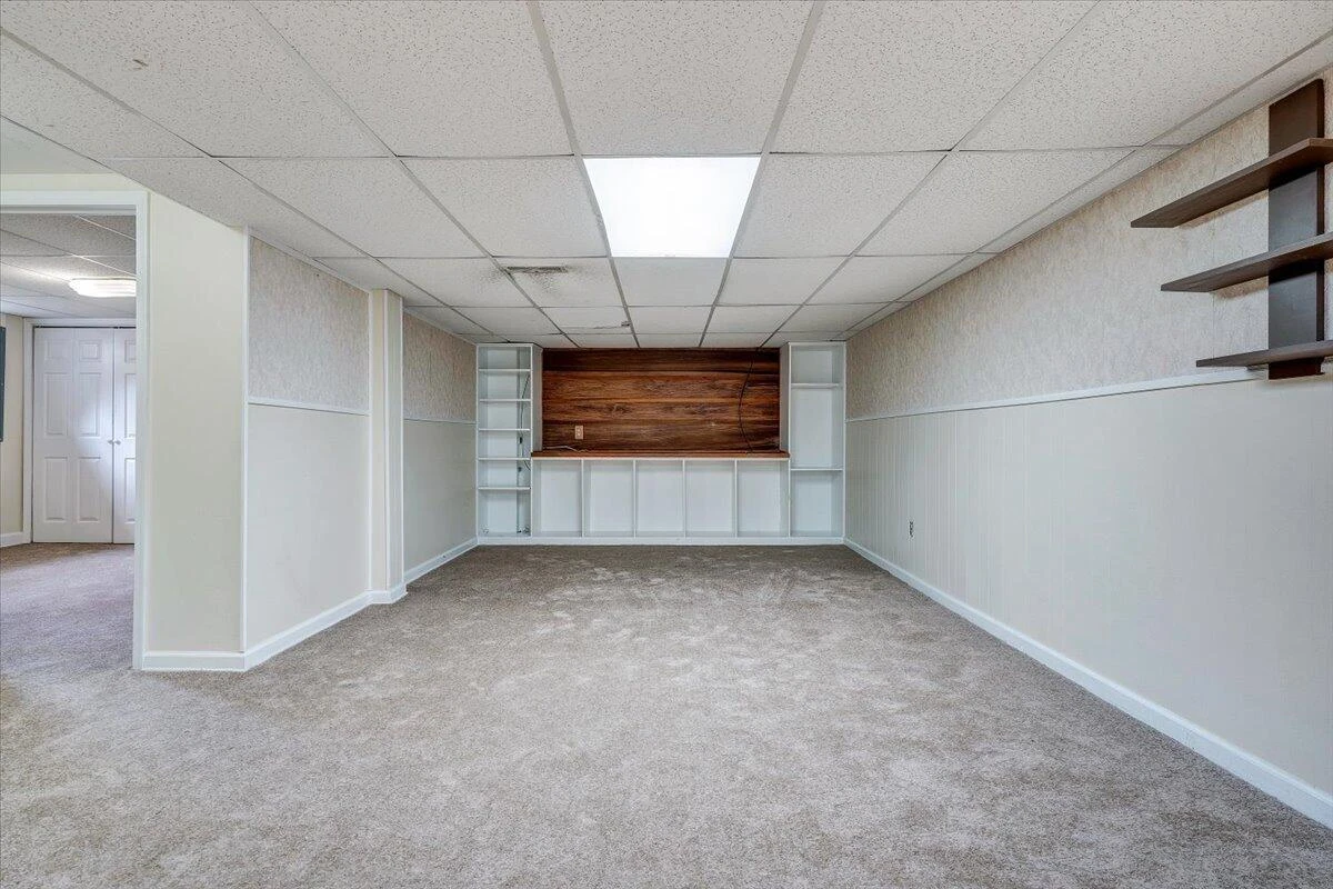 618 GLADIES ST - Photo 21
