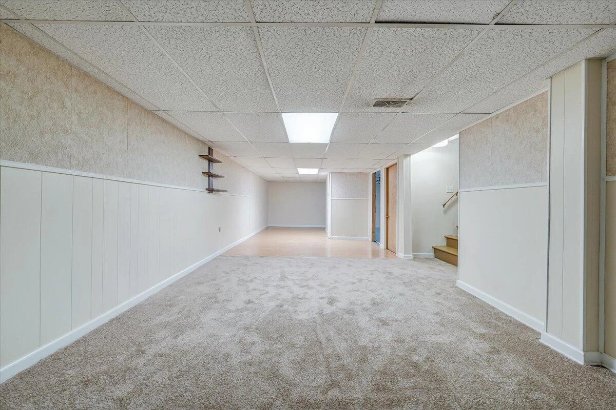 618 GLADIES ST - Photo 23