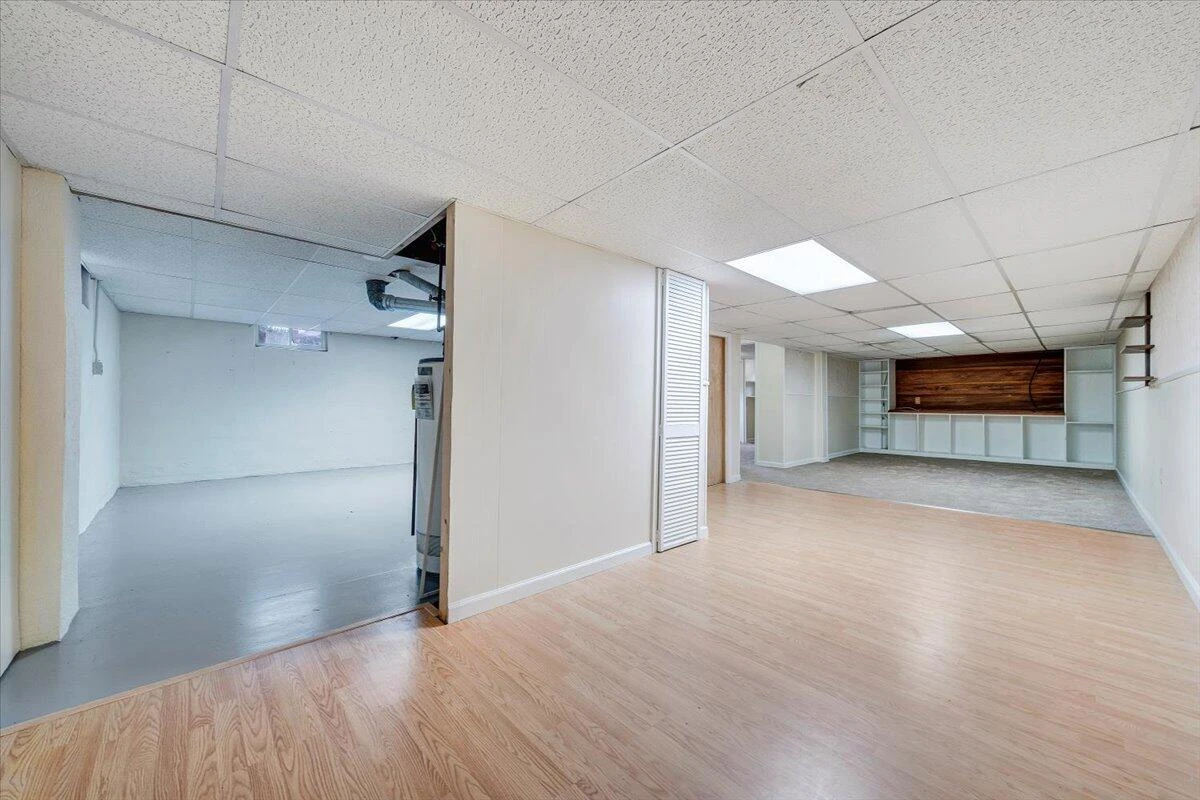 618 GLADIES ST - Photo 24
