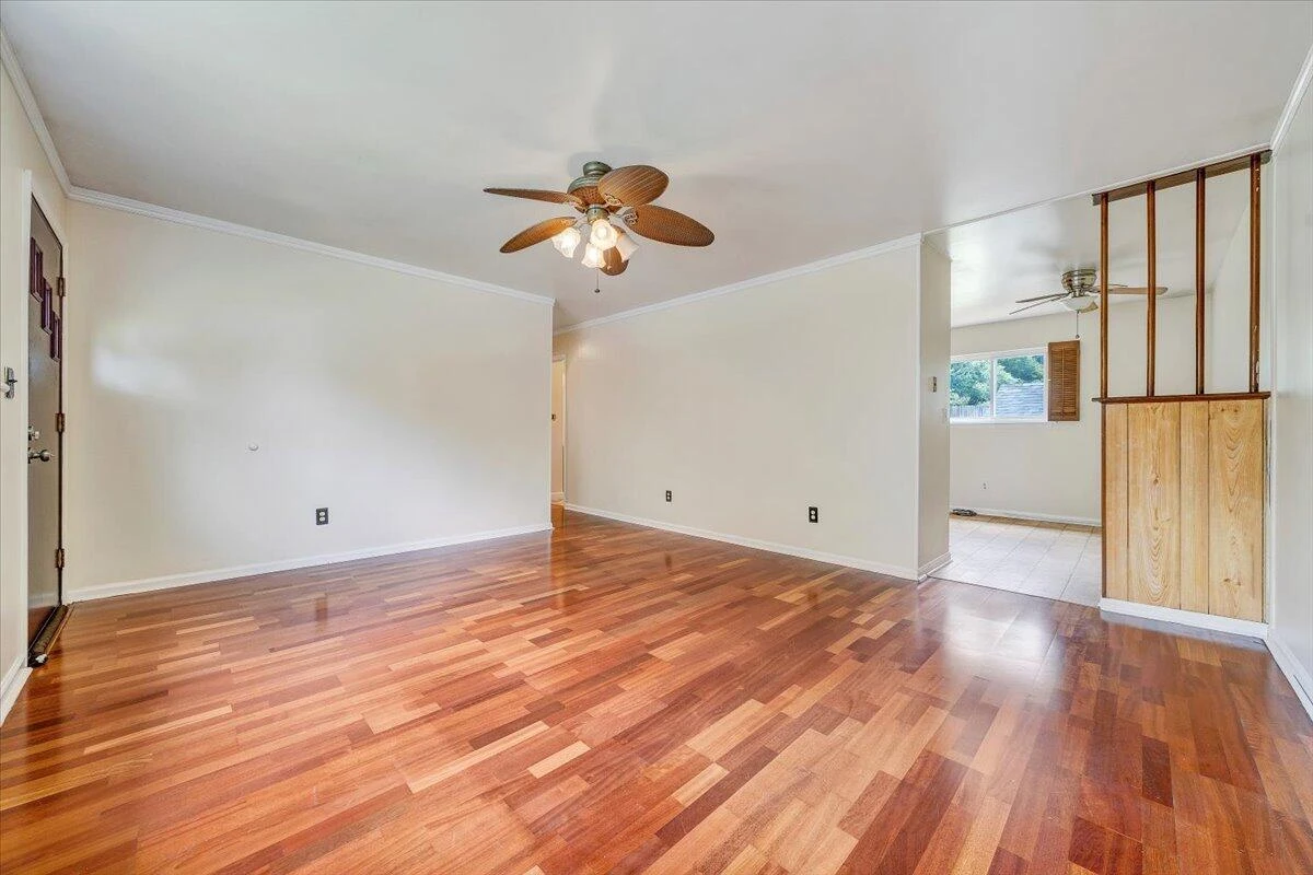 618 GLADIES ST - Photo 6