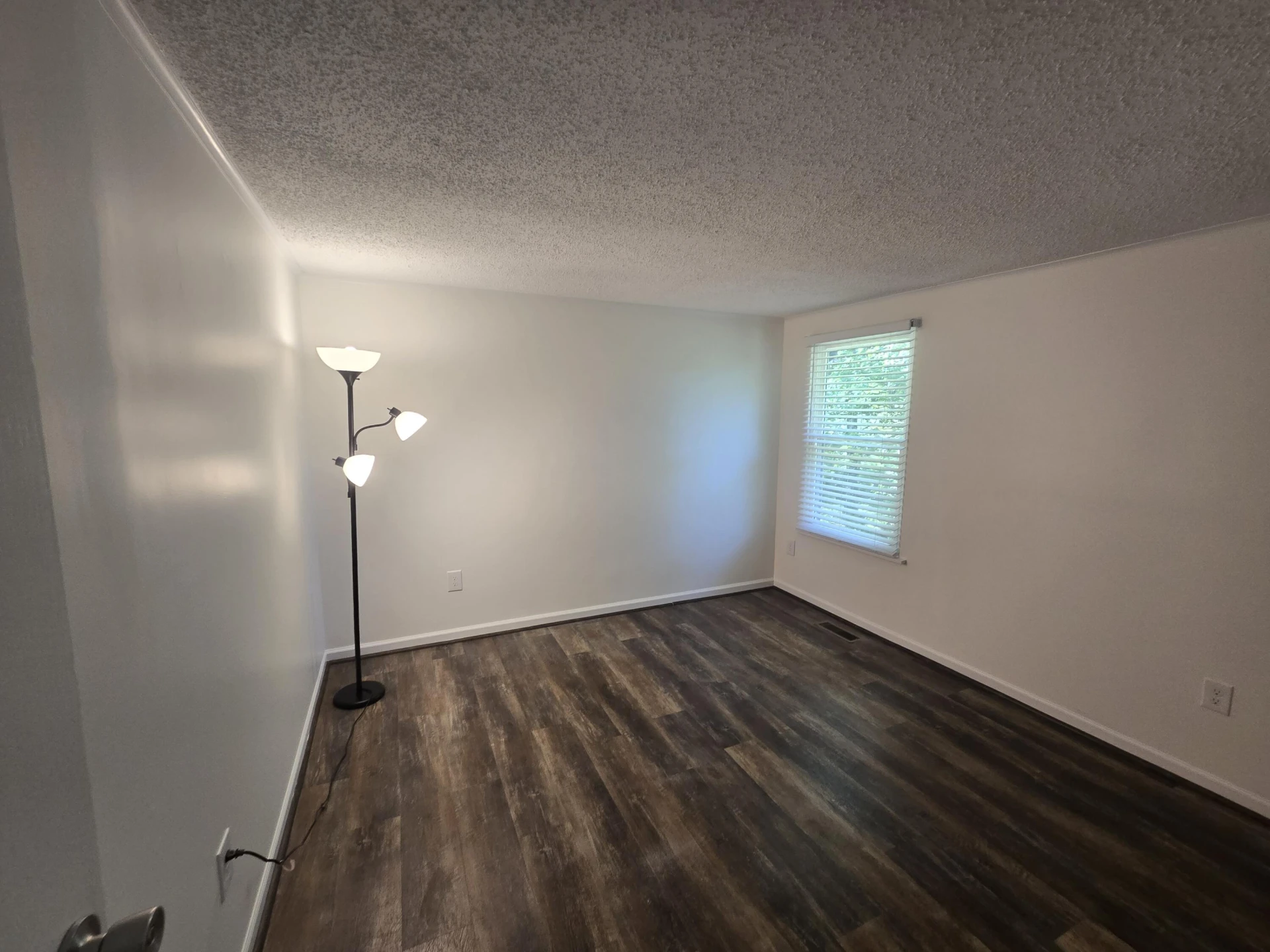 8517 Willett LN - Photo 10