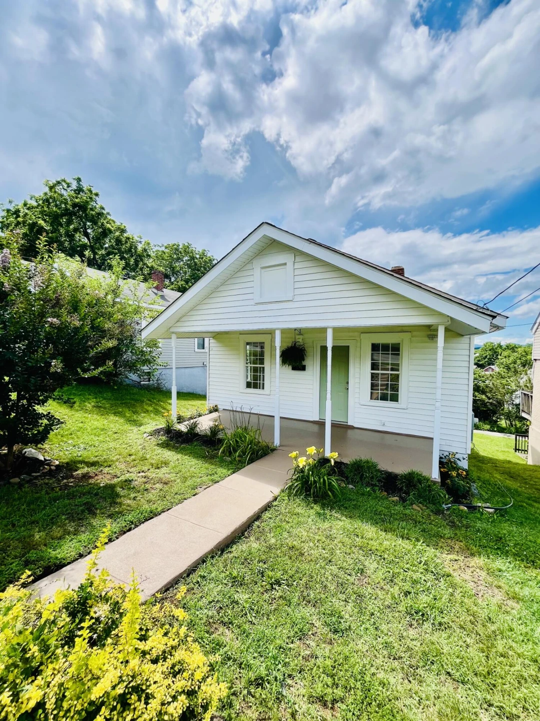 1138 Murray AVE - Photo 3