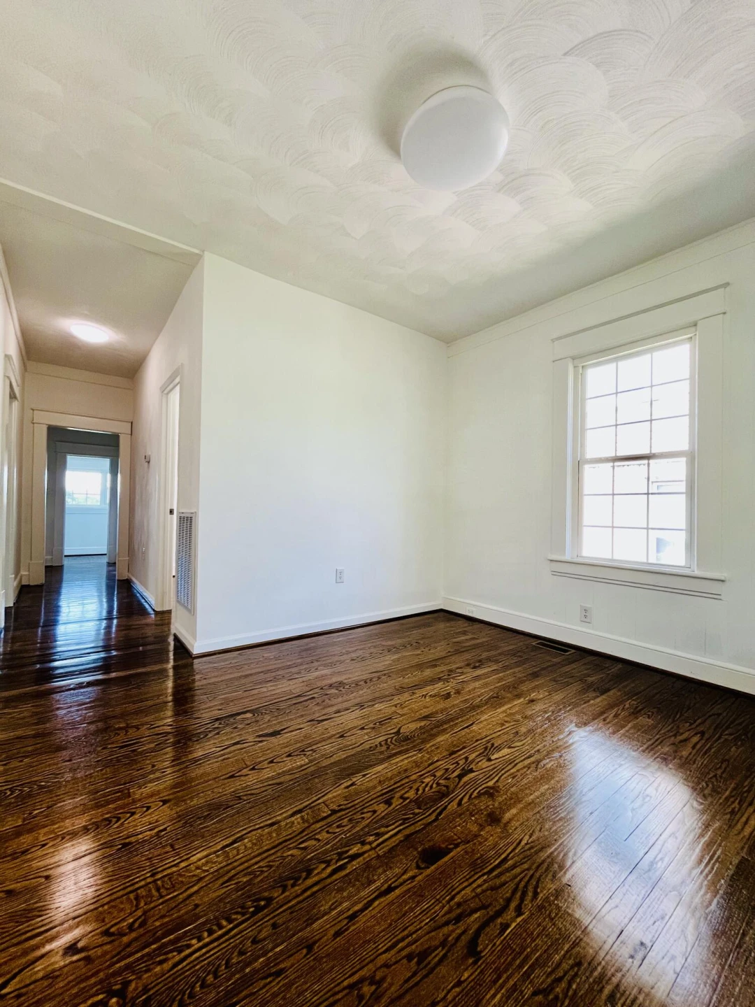 1138 Murray AVE - Photo 4