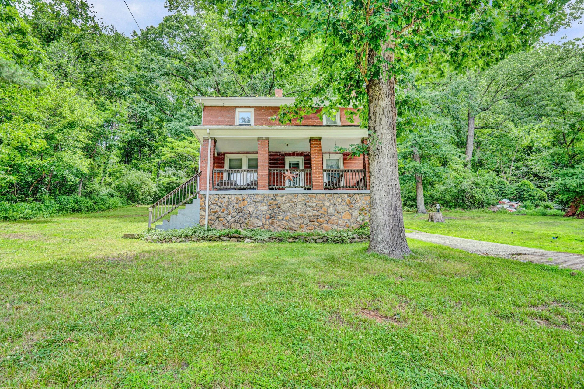 1831 Carpenter DR - Photo 32