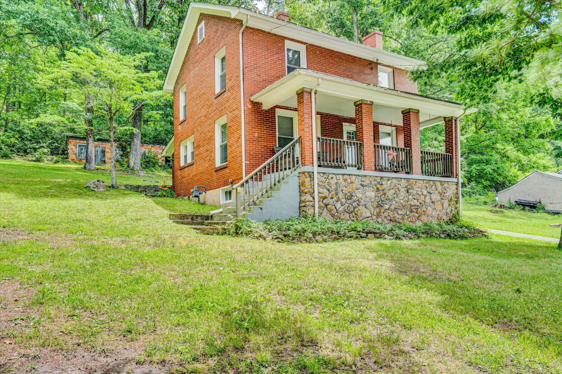1831 Carpenter DR - Photo 36
