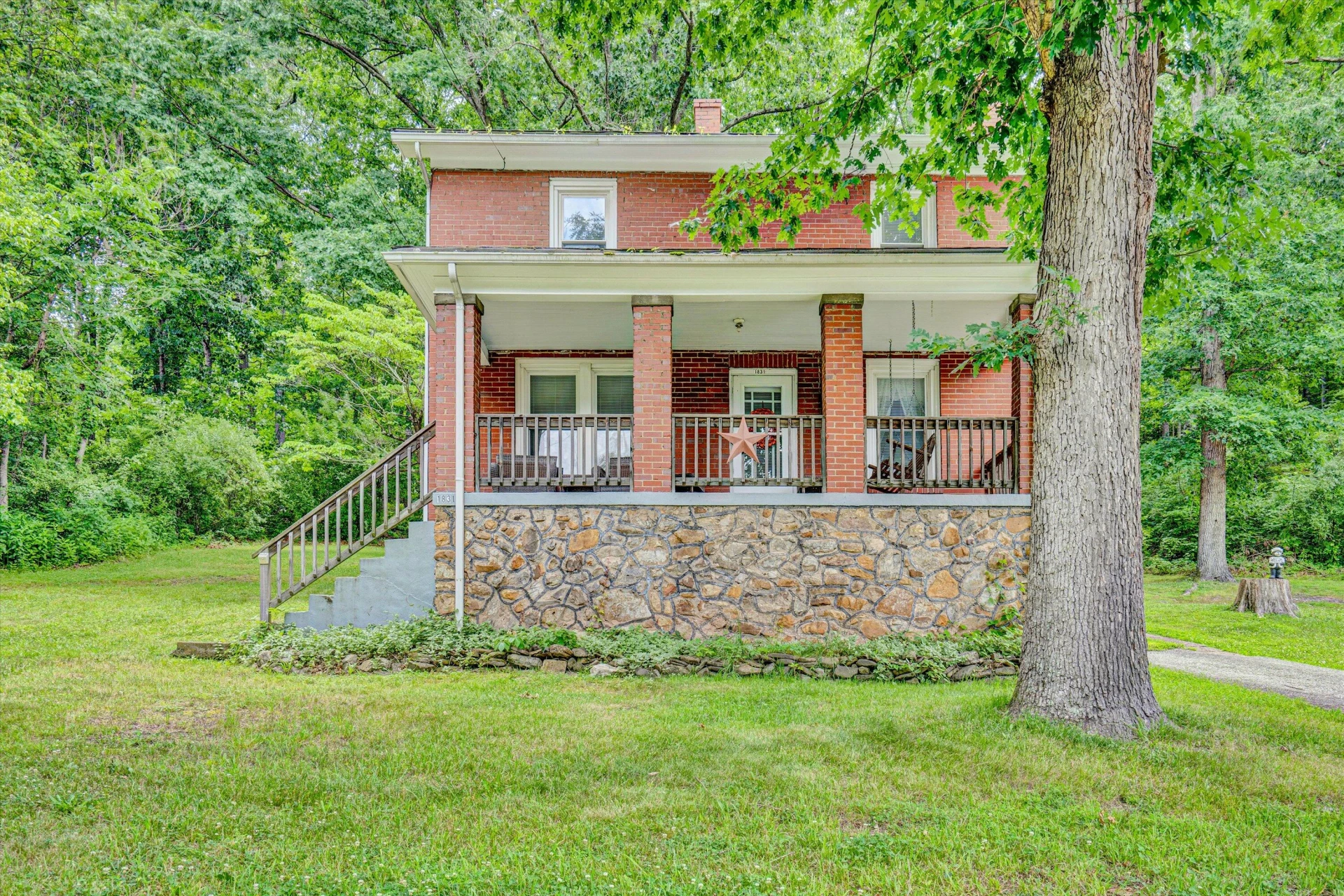1831 Carpenter DR - Photo 8
