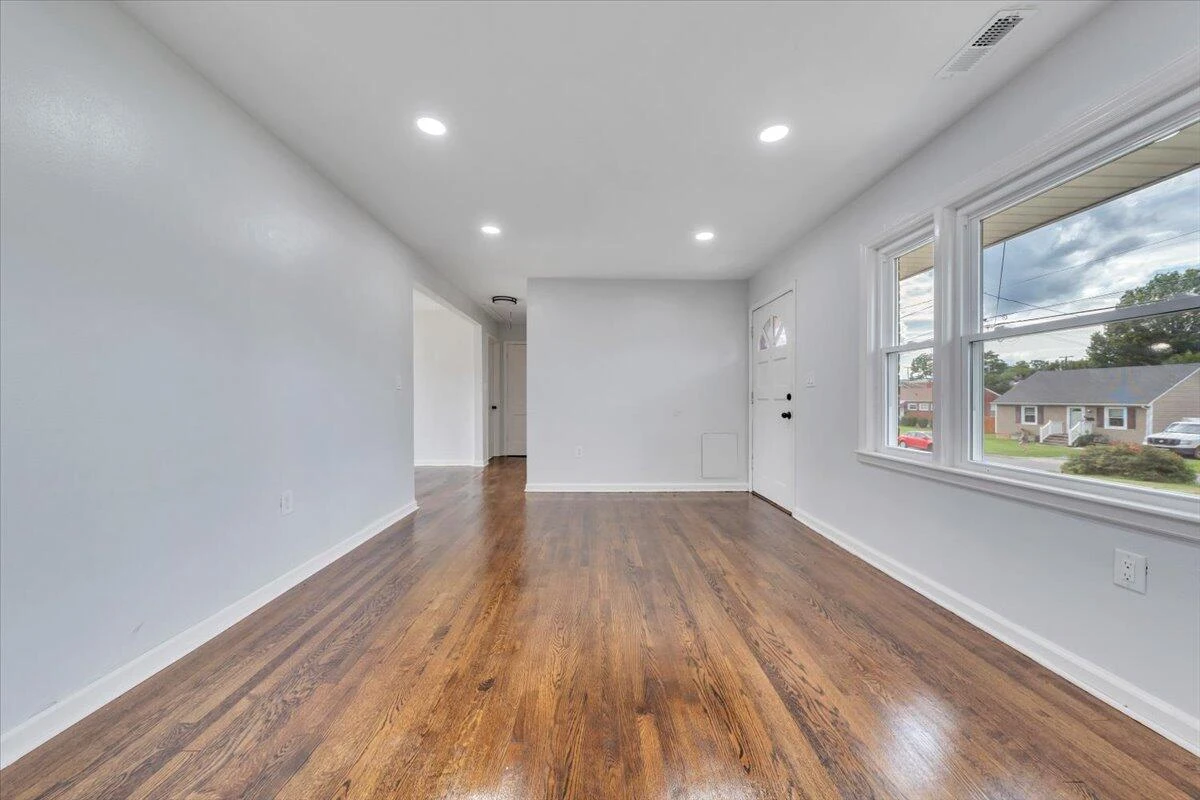 3117 Oaklawn AVE - Photo 8