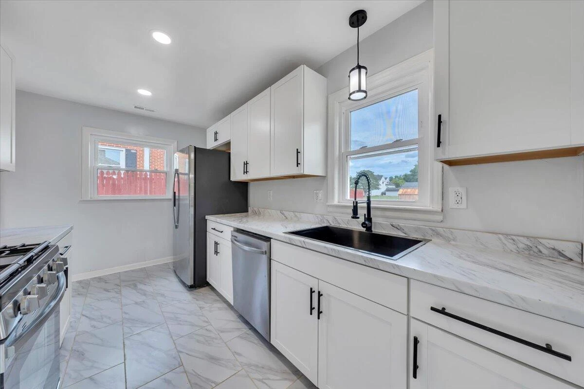 3117 Oaklawn AVE - Photo 12