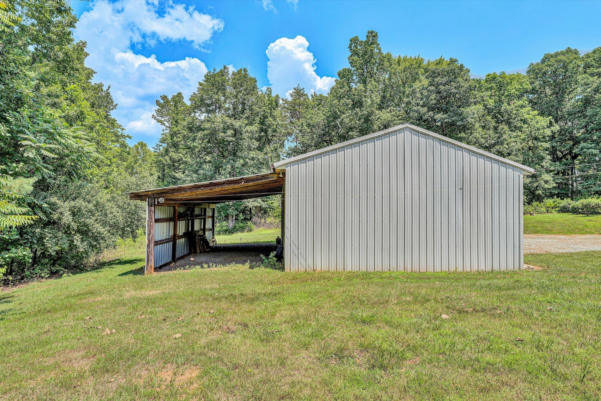 310 Kingston RD - Photo 32