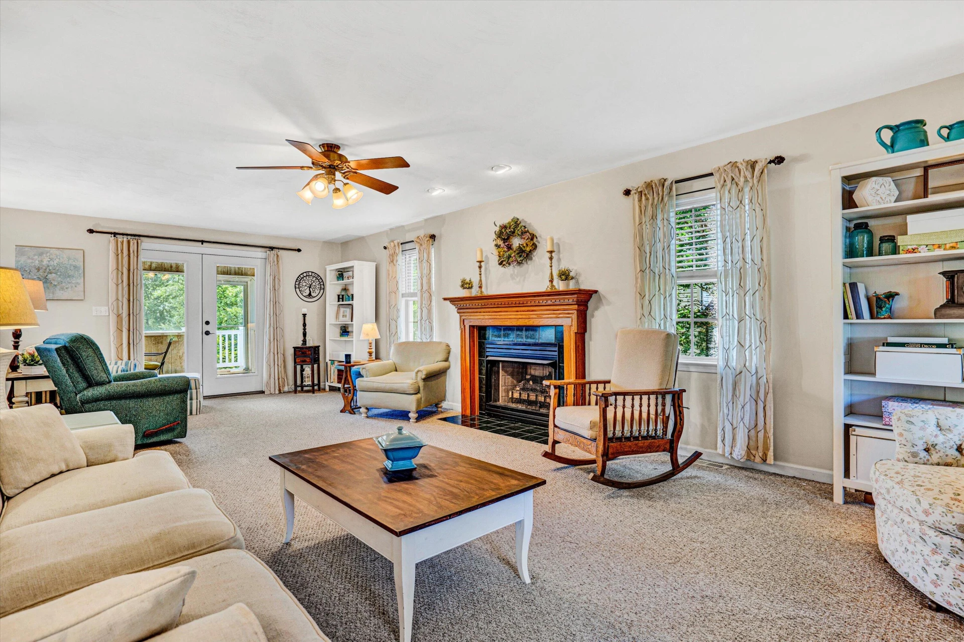 610 Crystal Anne LN - Photo 15
