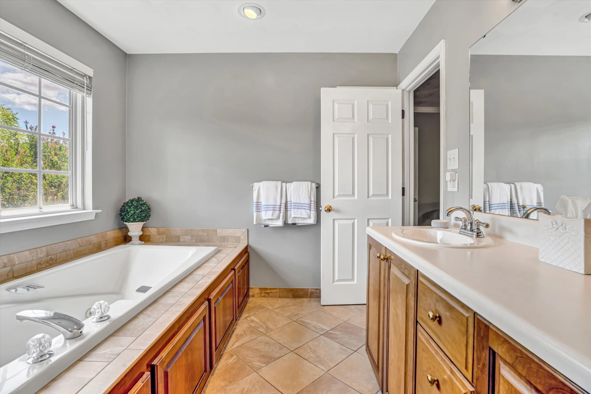 610 Crystal Anne LN - Photo 44
