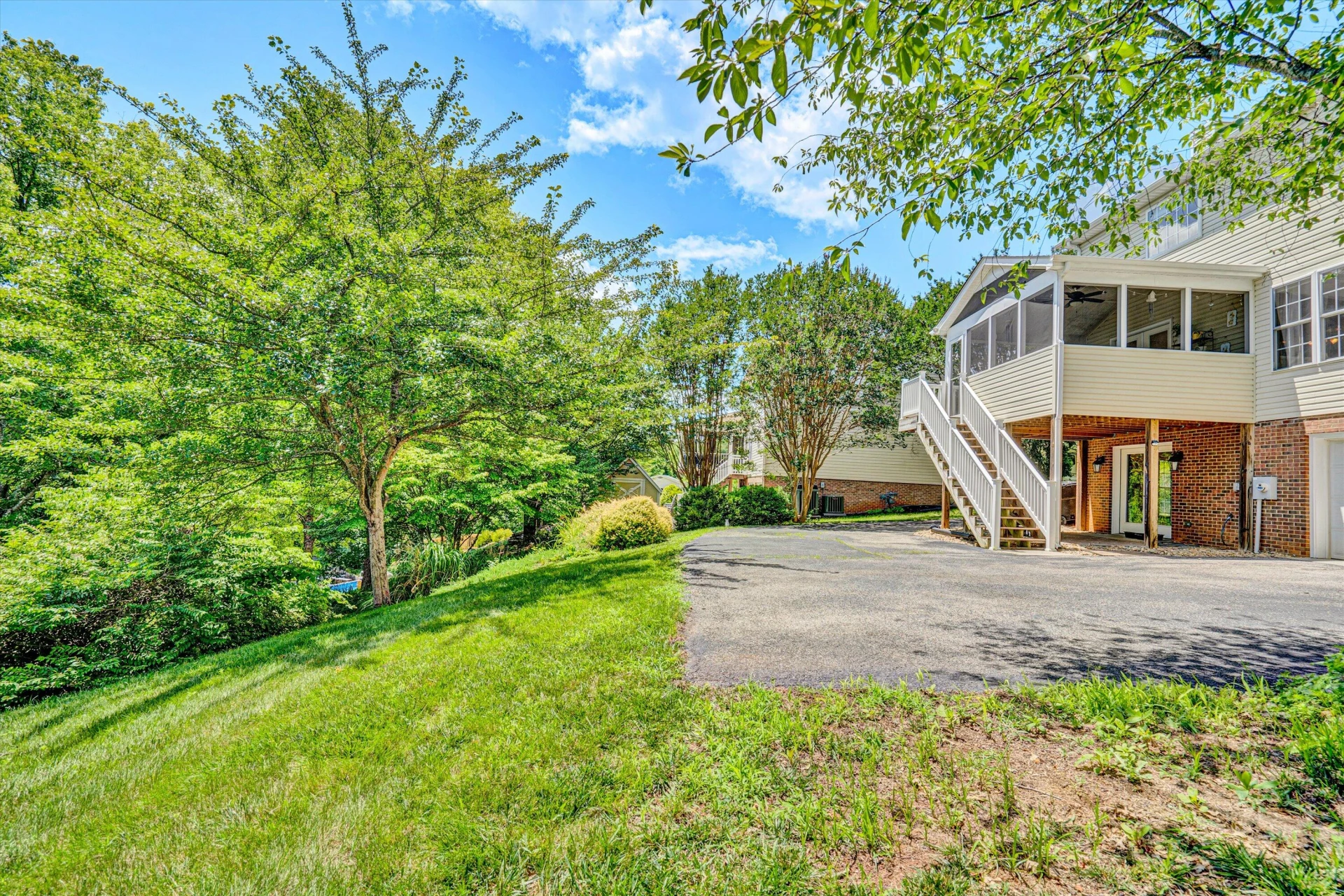 610 Crystal Anne LN - Photo 61