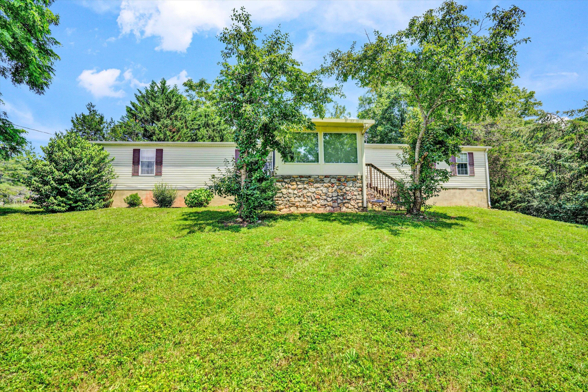 2025 Coles Creek RD