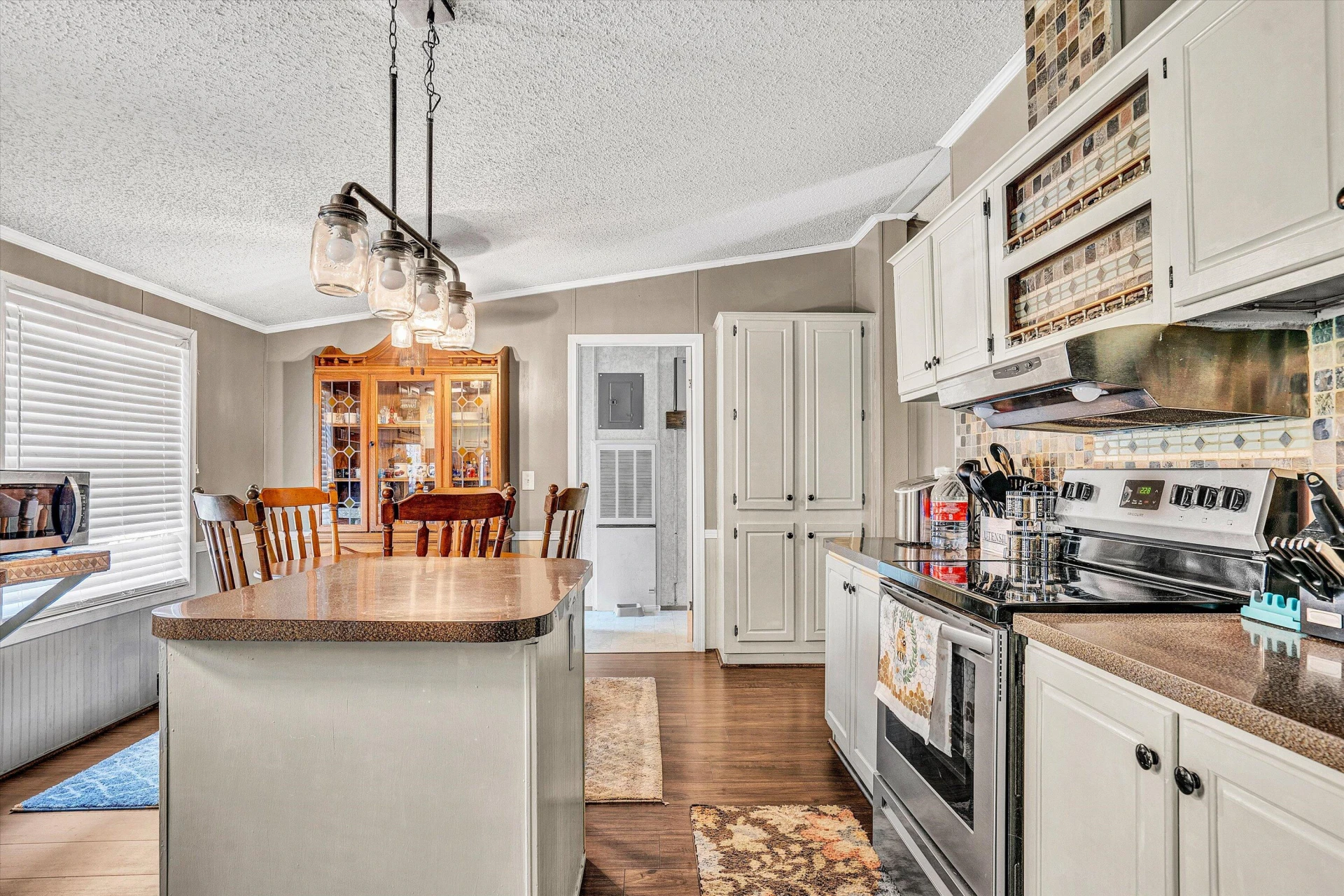 2025 Coles Creek RD - Photo 16