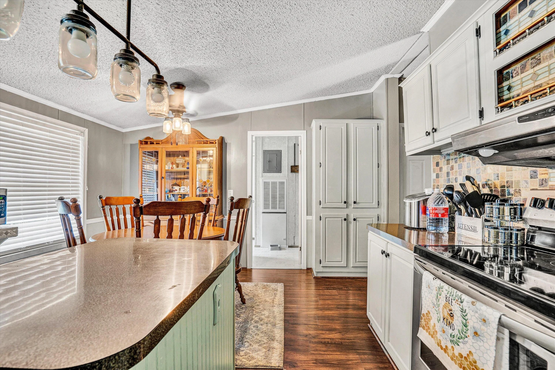 2025 Coles Creek RD - Photo 18