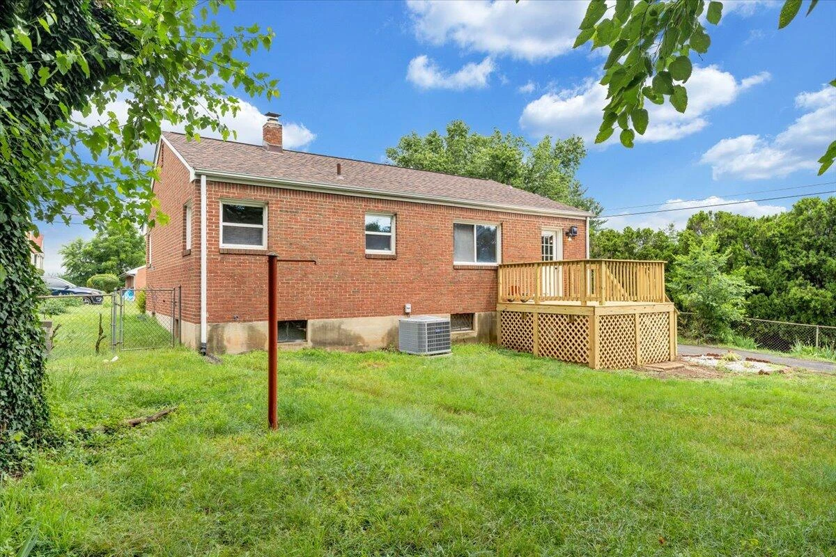 1709 Coveland DR - Photo 21