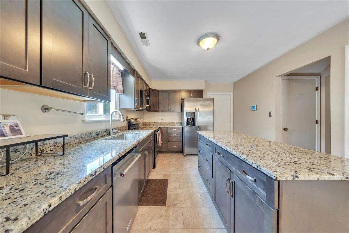 3341 Fort Lewis CIR - Photo 17