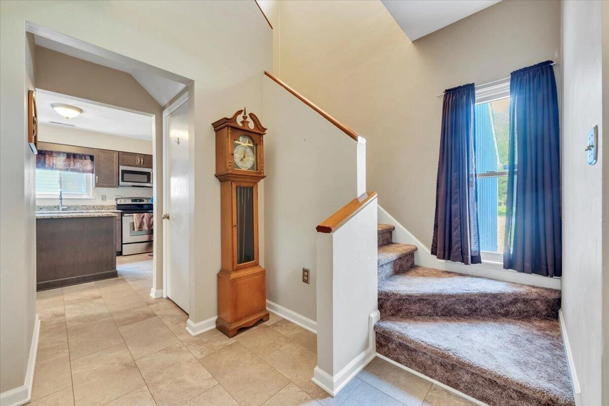 3341 Fort Lewis CIR - Photo 5