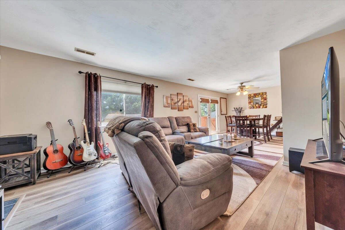 3341 Fort Lewis CIR - Photo 6