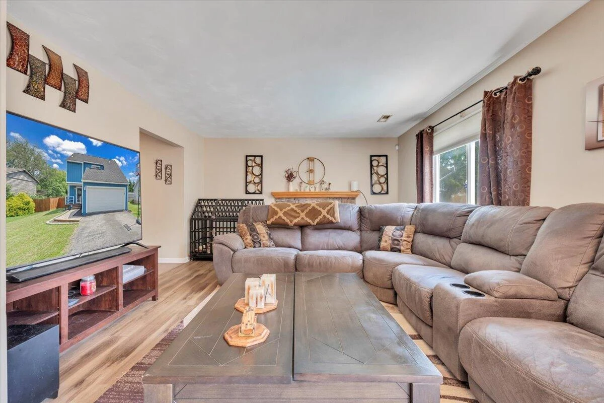 3341 Fort Lewis CIR - Photo 9