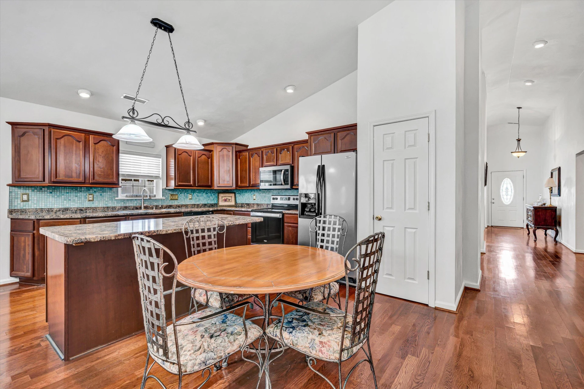 16 Bruffey ST - Photo 12