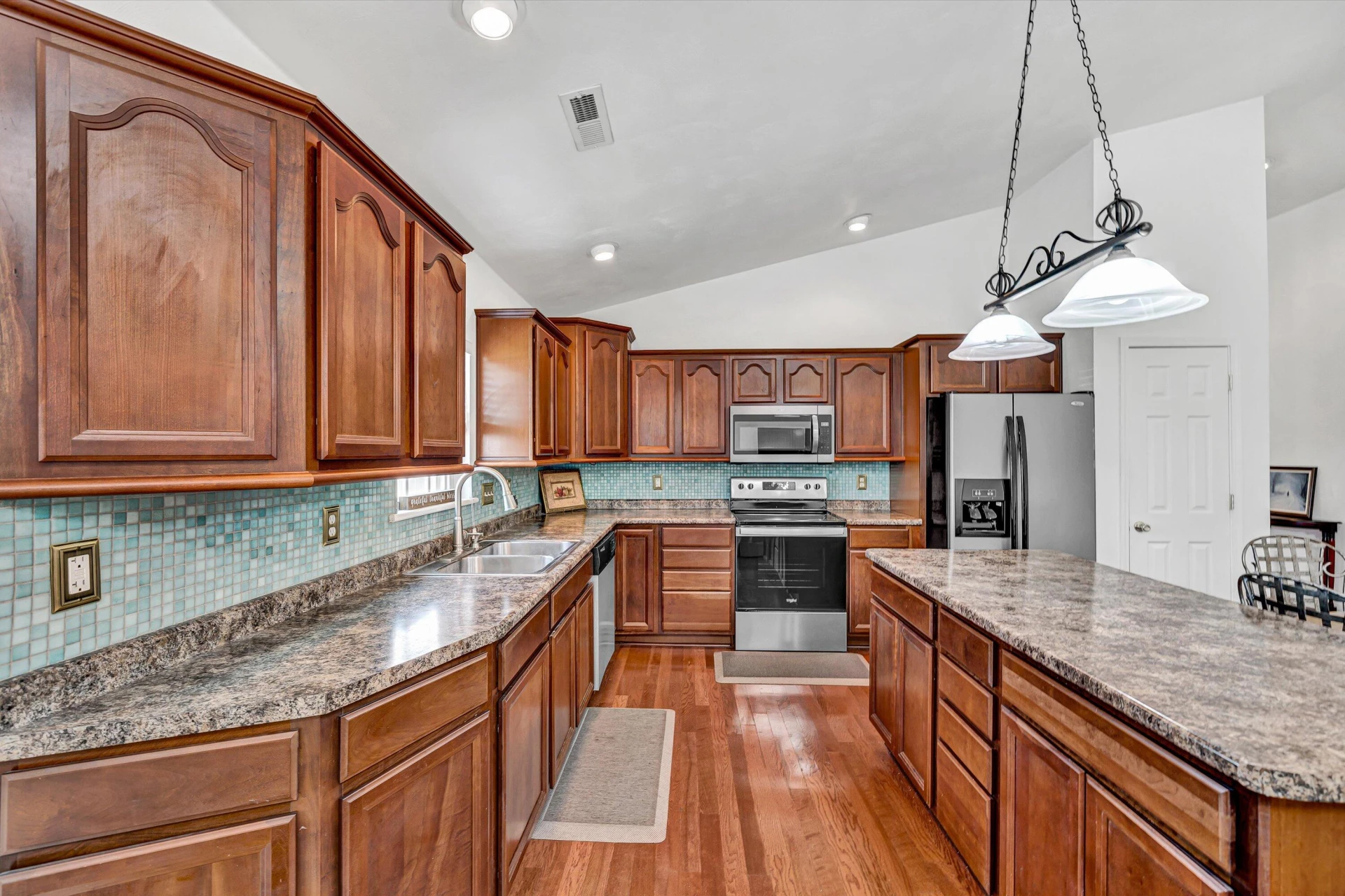 16 Bruffey ST - Photo 14