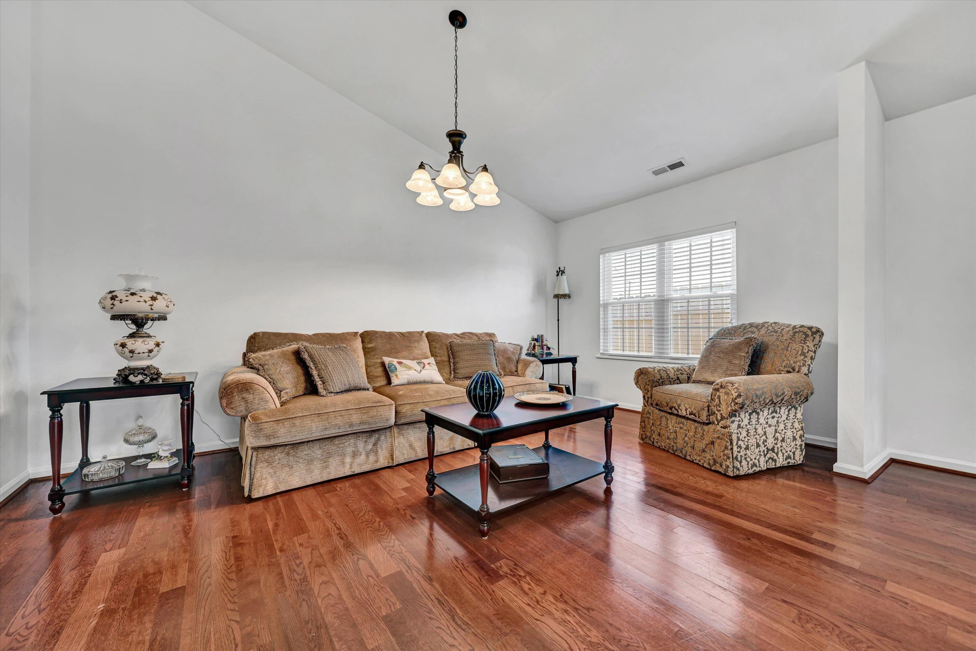 16 Bruffey ST - Photo 9