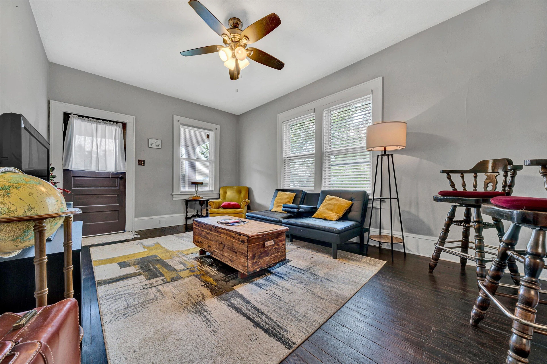 1521 Church AVE - Photo 4