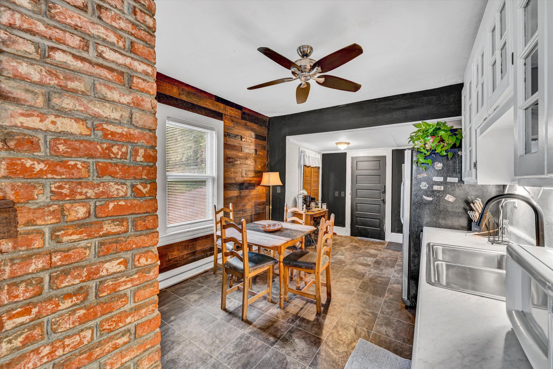 1521 Church AVE - Photo 8