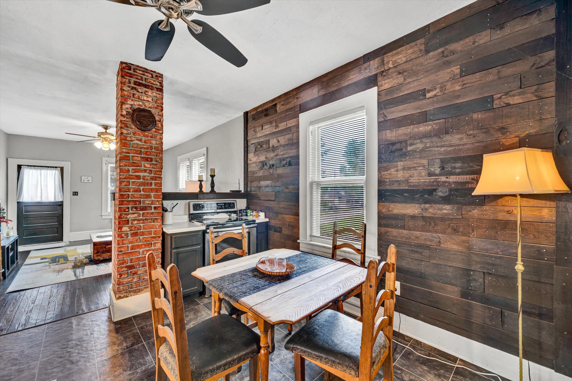 1521 Church AVE - Photo 9