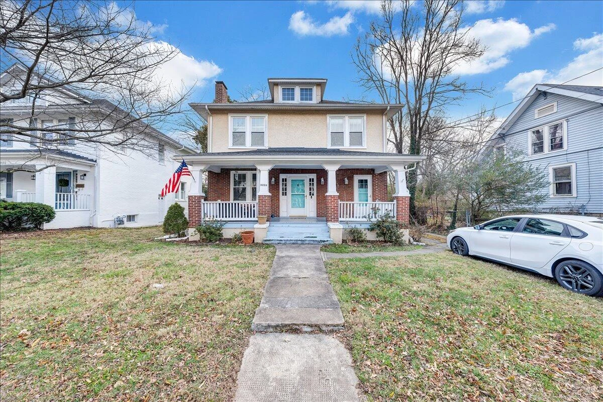 2226 Windsor AVE - Photo 40