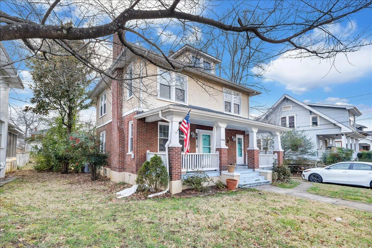 2226 Windsor AVE - Photo 41