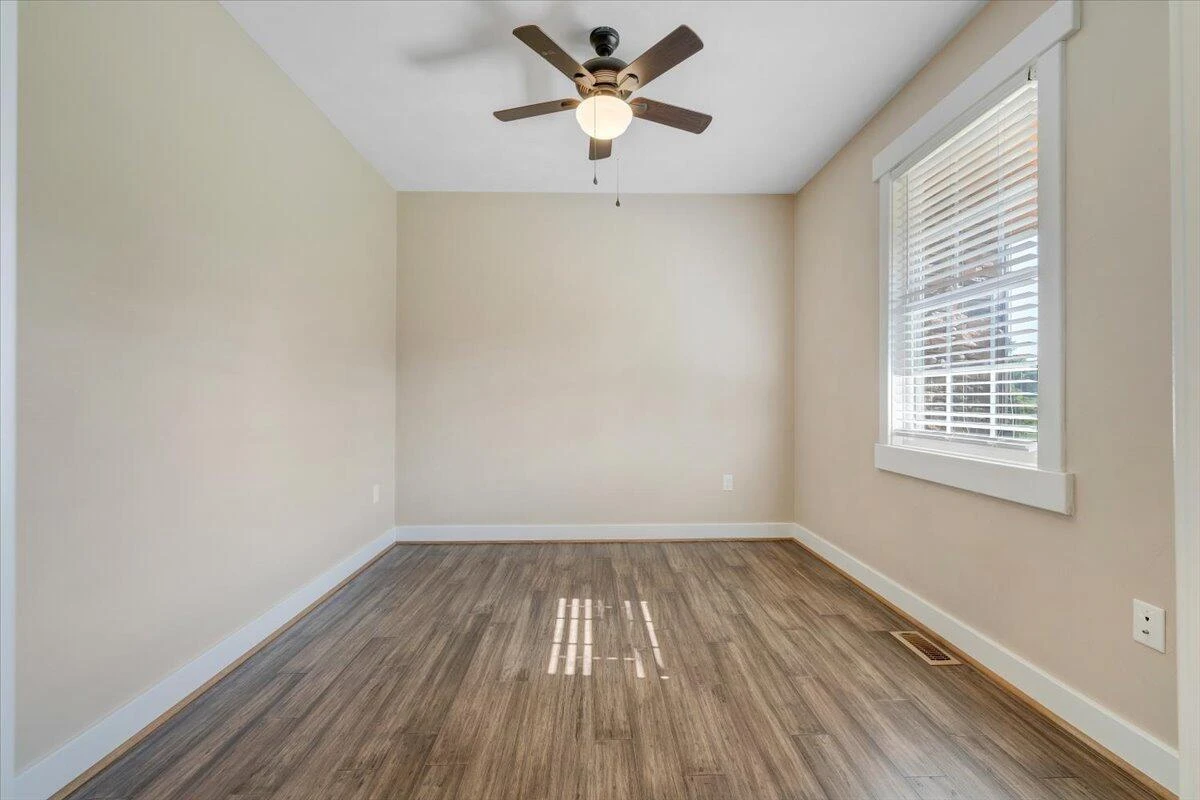 3141 Trinity RD - Photo 17