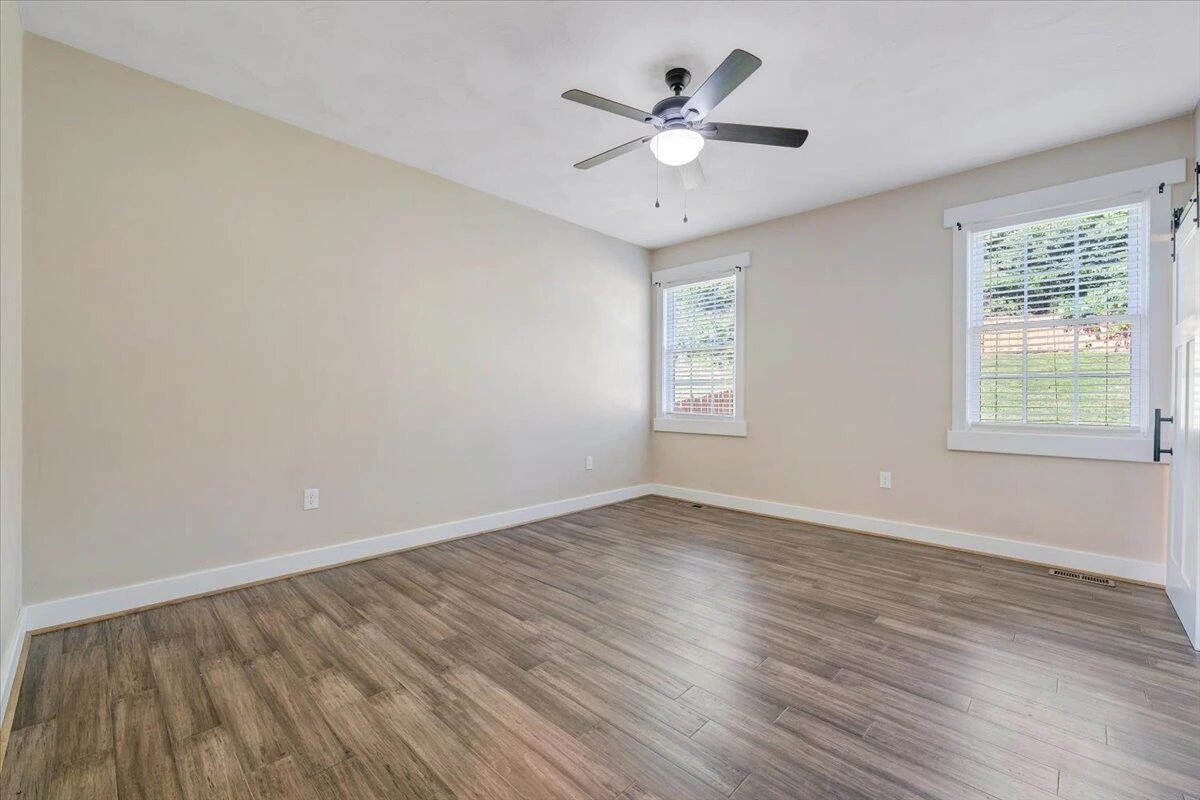 3141 Trinity RD - Photo 28