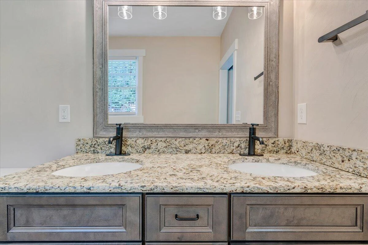 3141 Trinity RD - Photo 35