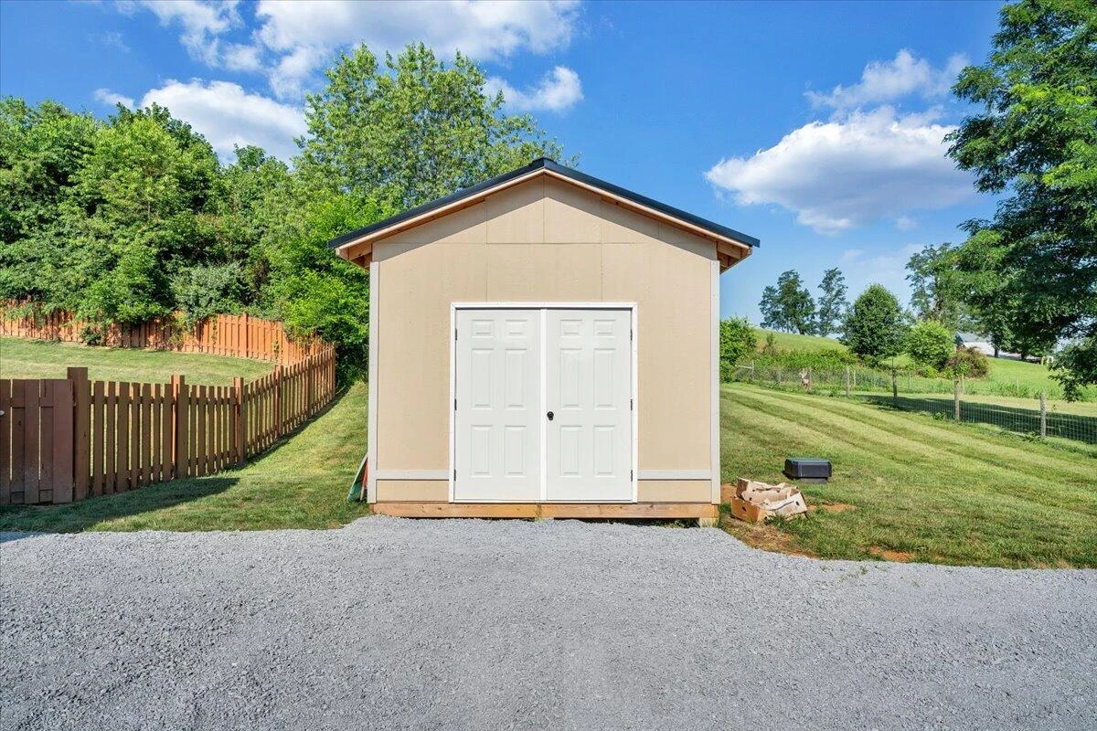 3141 Trinity RD - Photo 44