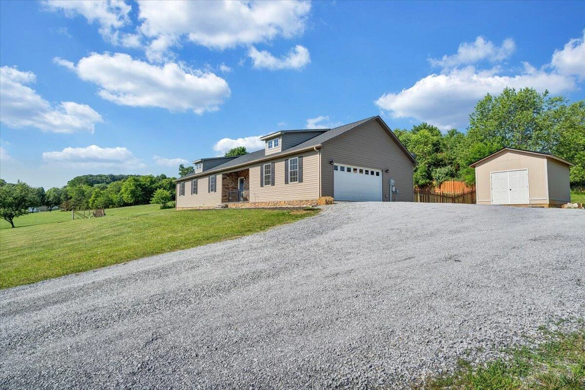 3141 Trinity RD - Photo 54