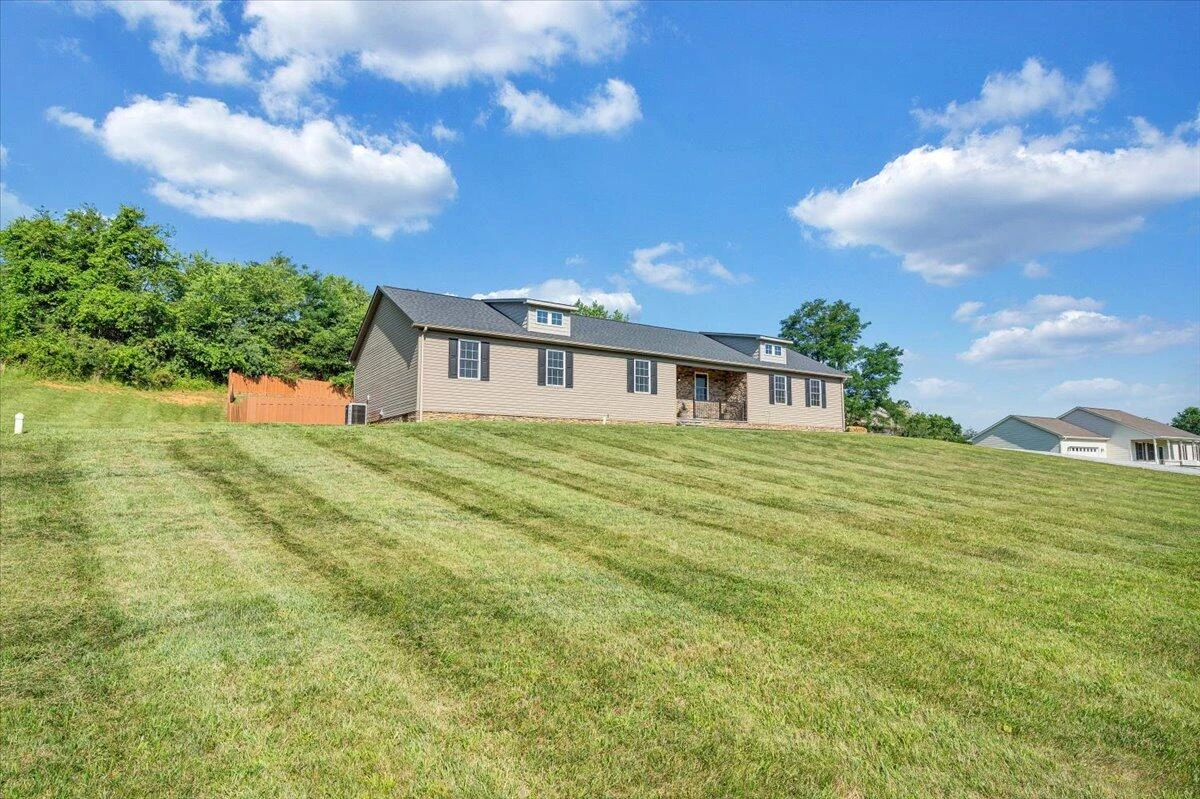 3141 Trinity RD - Photo 56