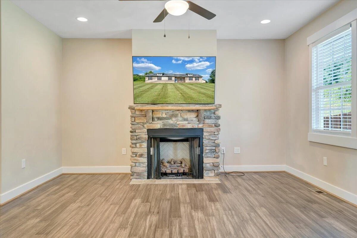 3141 Trinity RD - Photo 7