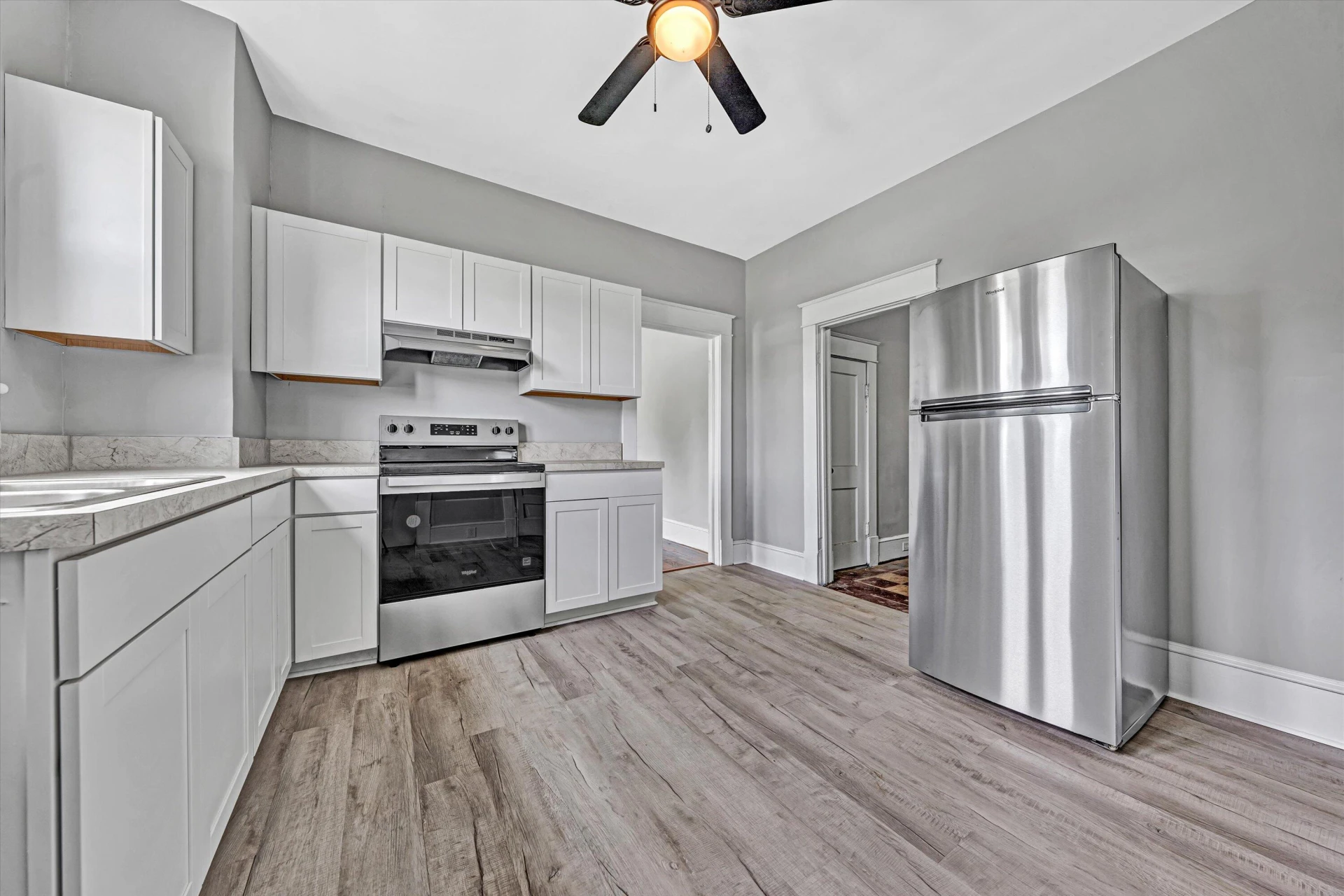 1619 Golfside AVE - Photo 15