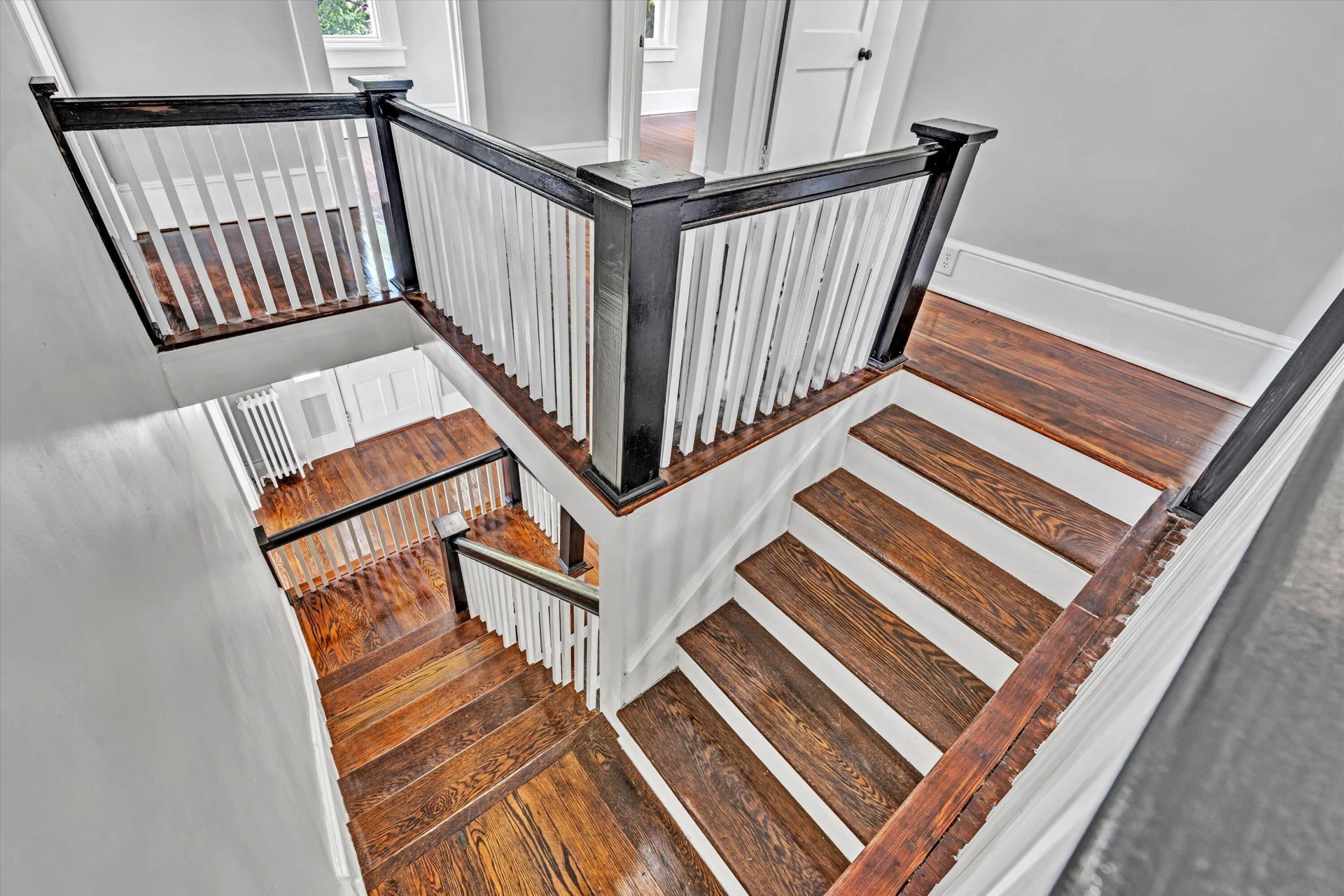 1619 Golfside AVE - Photo 34